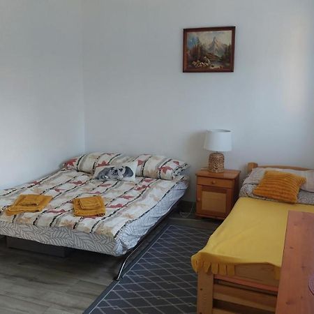 Villa Dom W Dolinie à Zagorz Extérieur photo